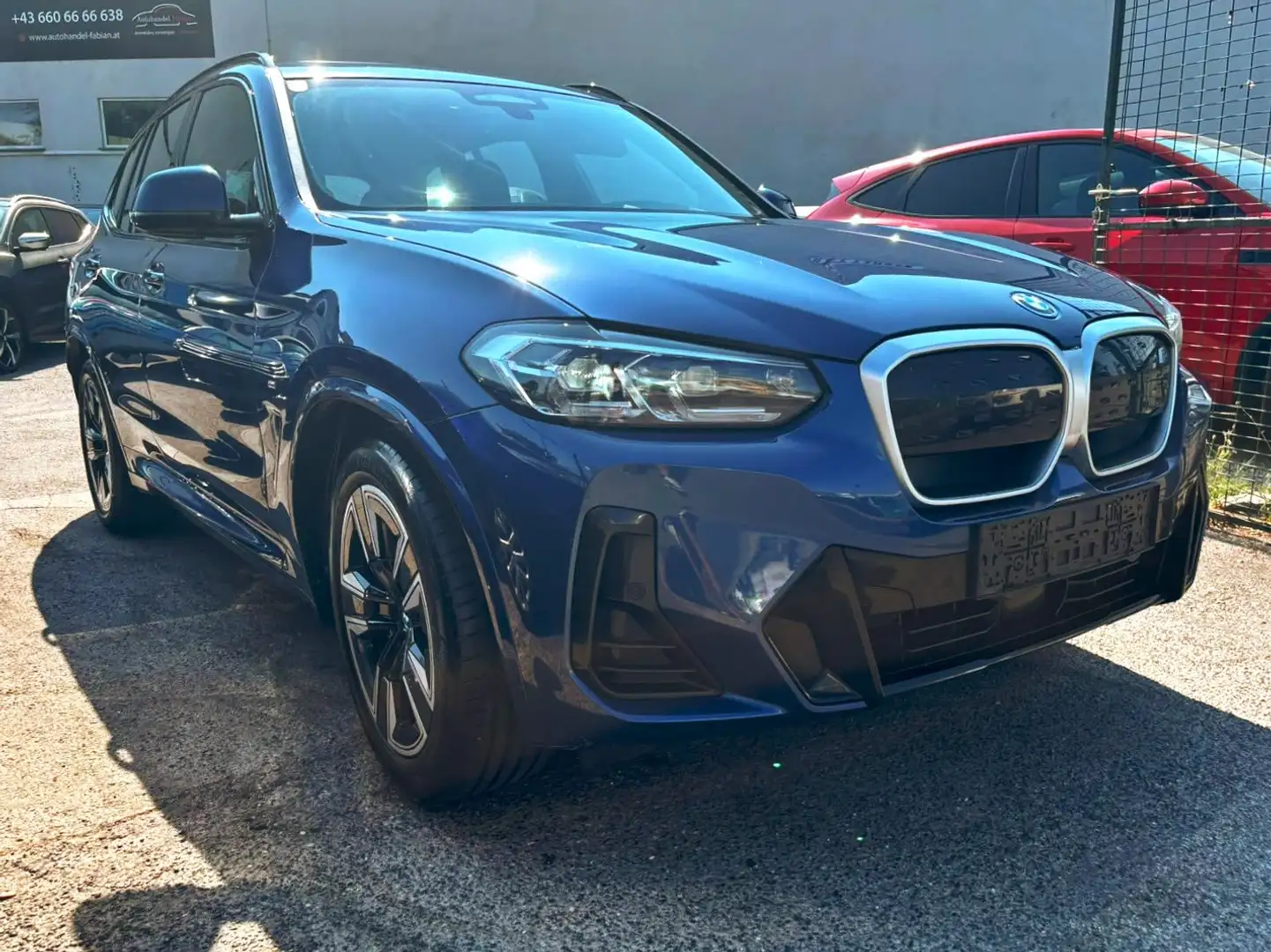 BMW iX3 **M SPORT** ausgezeichneter Batteriezustand Blau - 2