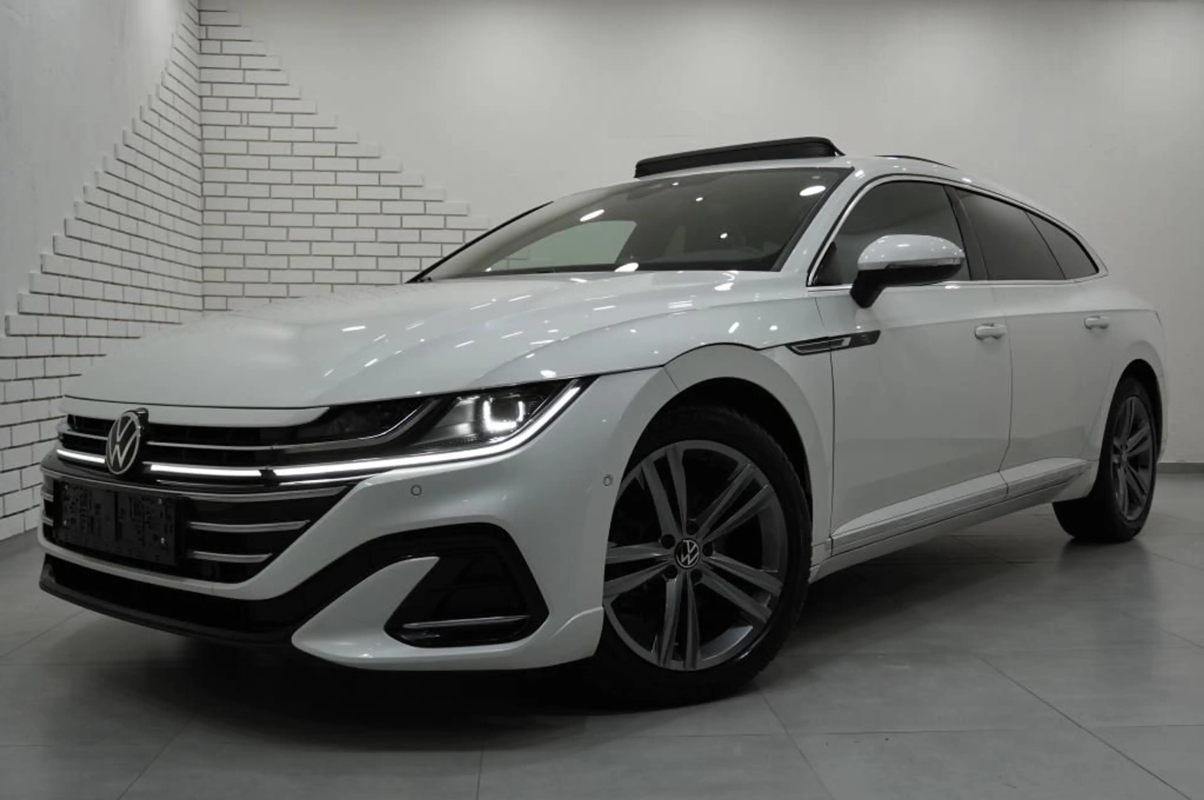 Volkswagen Arteon Shooting Brake 2.0 TDi 4Motion DSG Carbon