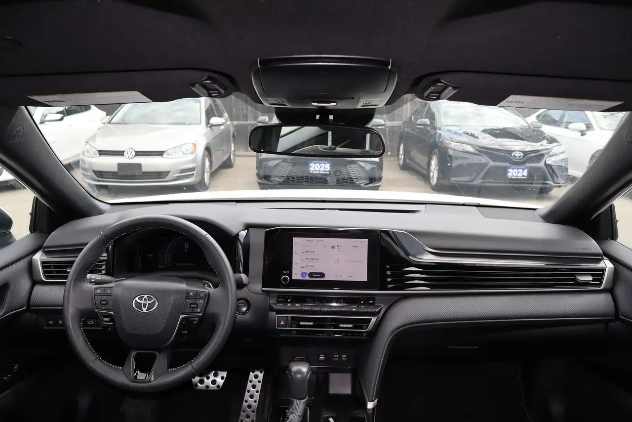 Toyota Camry photo Toyota Camry