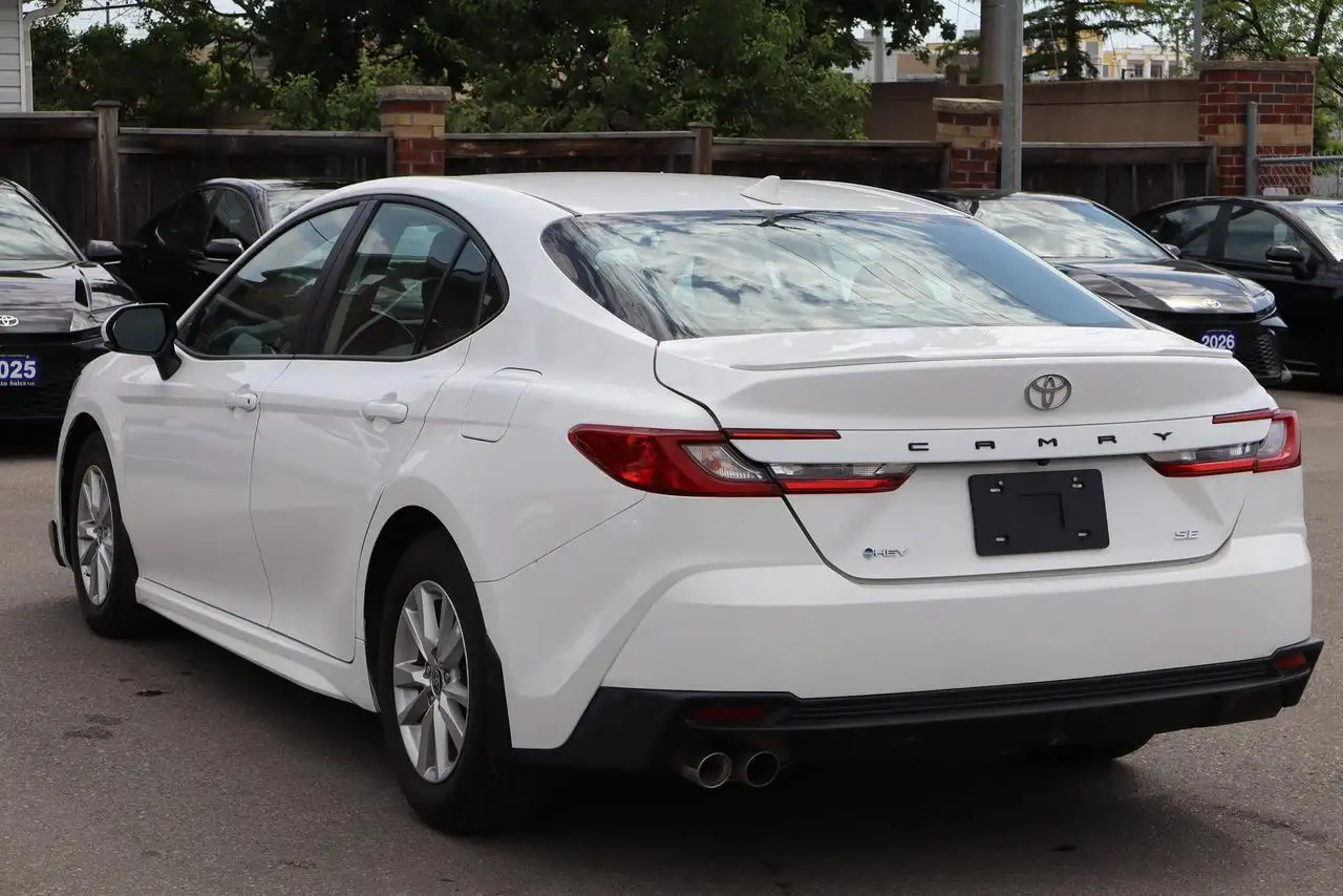 Toyota Camry photo Toyota Camry