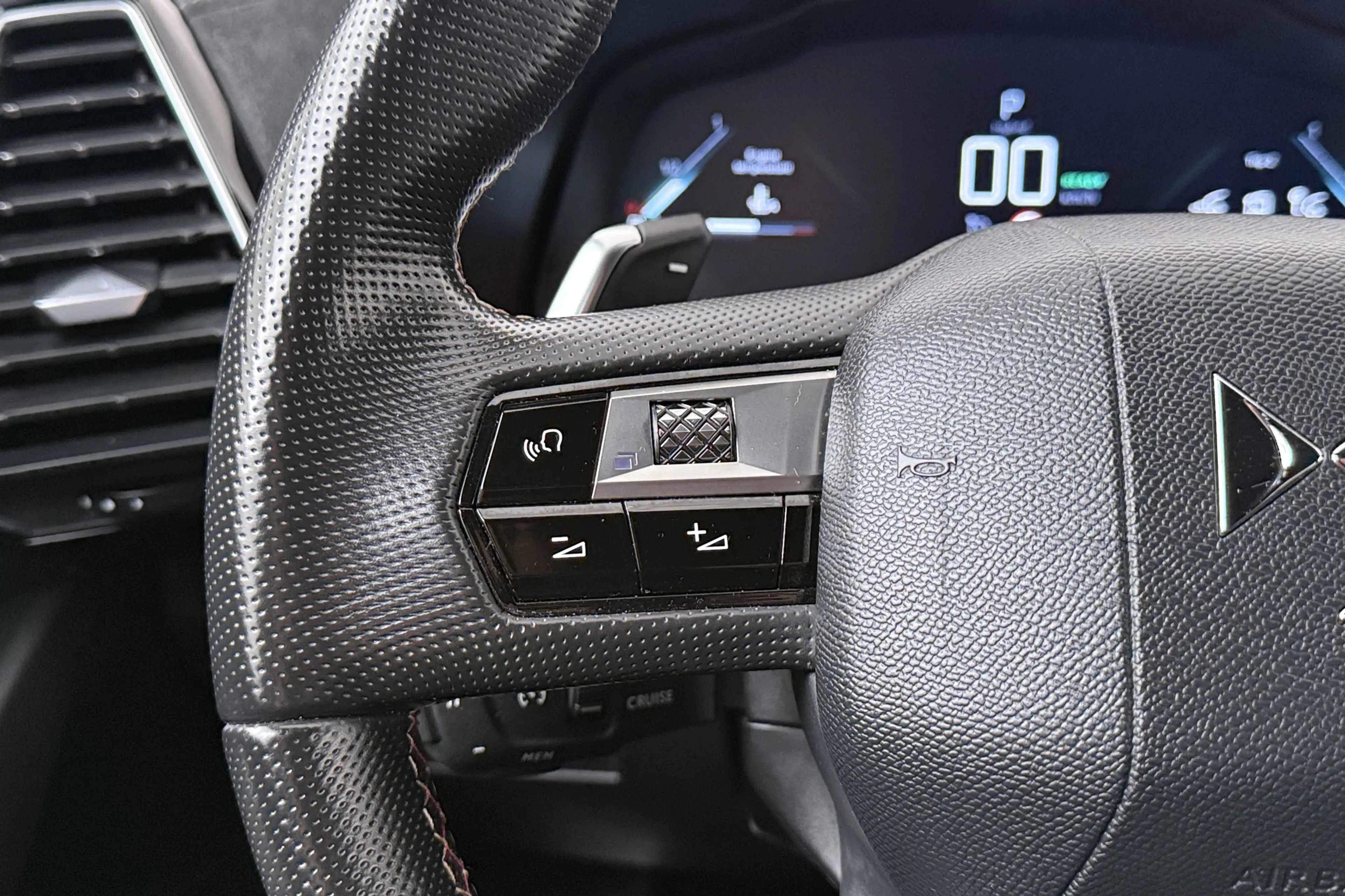 DS Automobiles DS 7 Crossback E-Tense PHEV Performance Line Camera 19'LMV Carpla — photo 17
