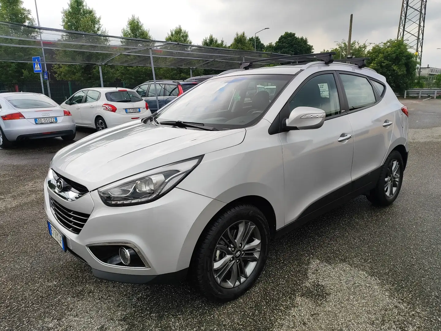 Hyundai iX35 1.7 crdi Xpossible 2wd Argent - 2