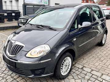 Argento Klima Tüv+Au Neu nur 31000km gelaufen !