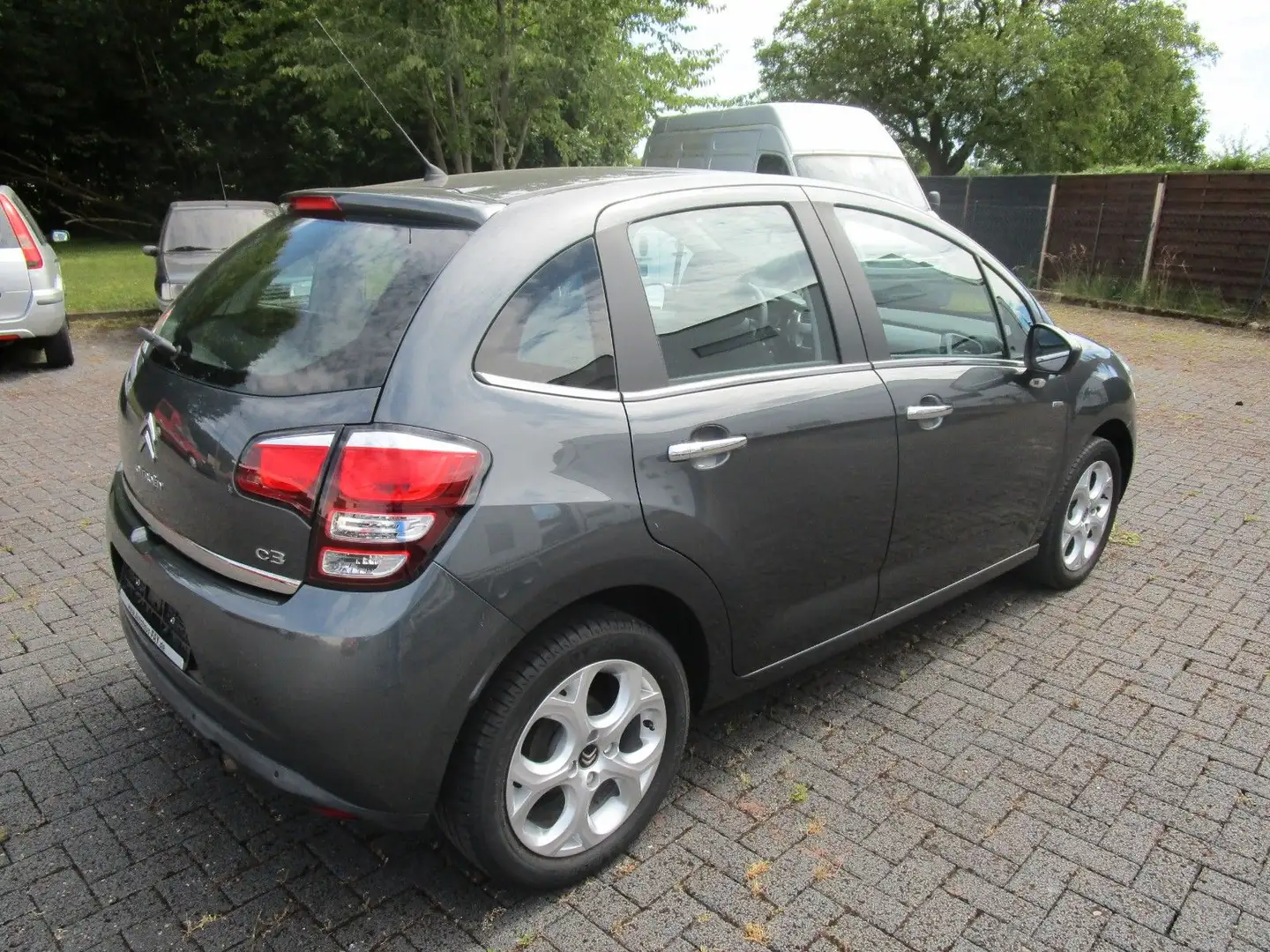 Citroen C3 PureTech VTi 82 Exclusive Grijs - 1