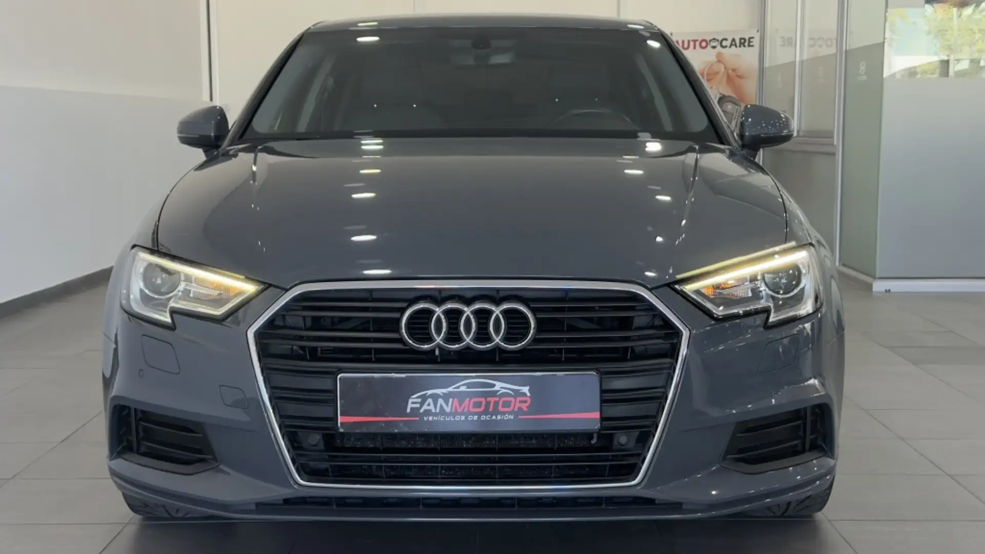 Audi A3 Sedán 1.6TDI Design Edition S tronic 85kW Gris - 1