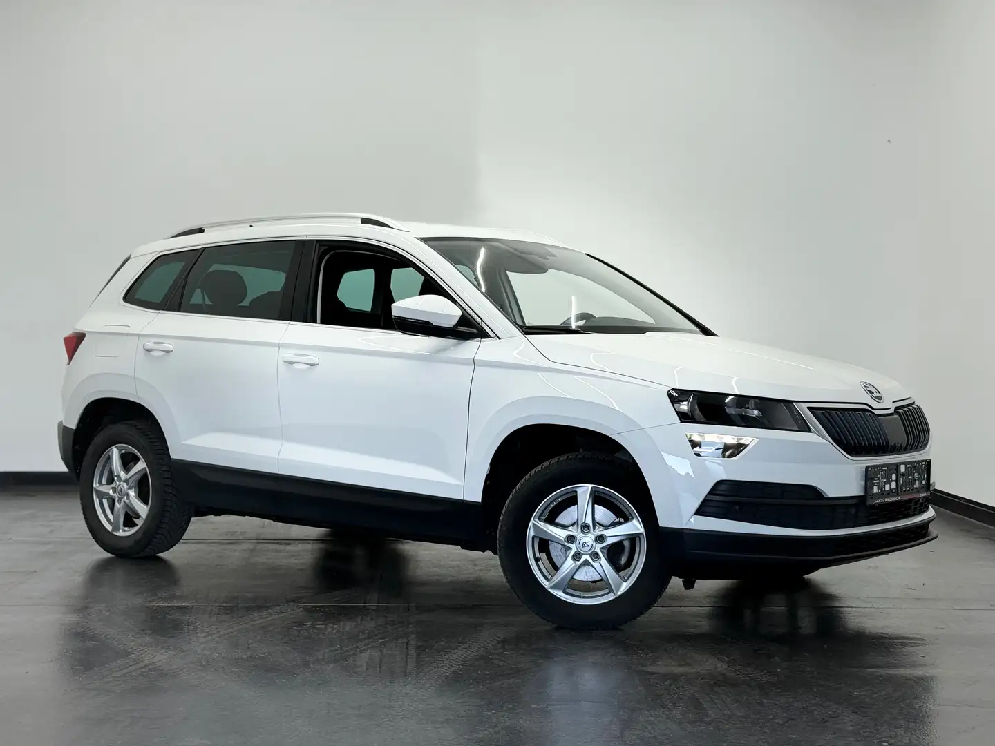 Skoda Karoq Ambition*Erstbesitz*TopAngebot*0%Finanzierung* Wit - 1
