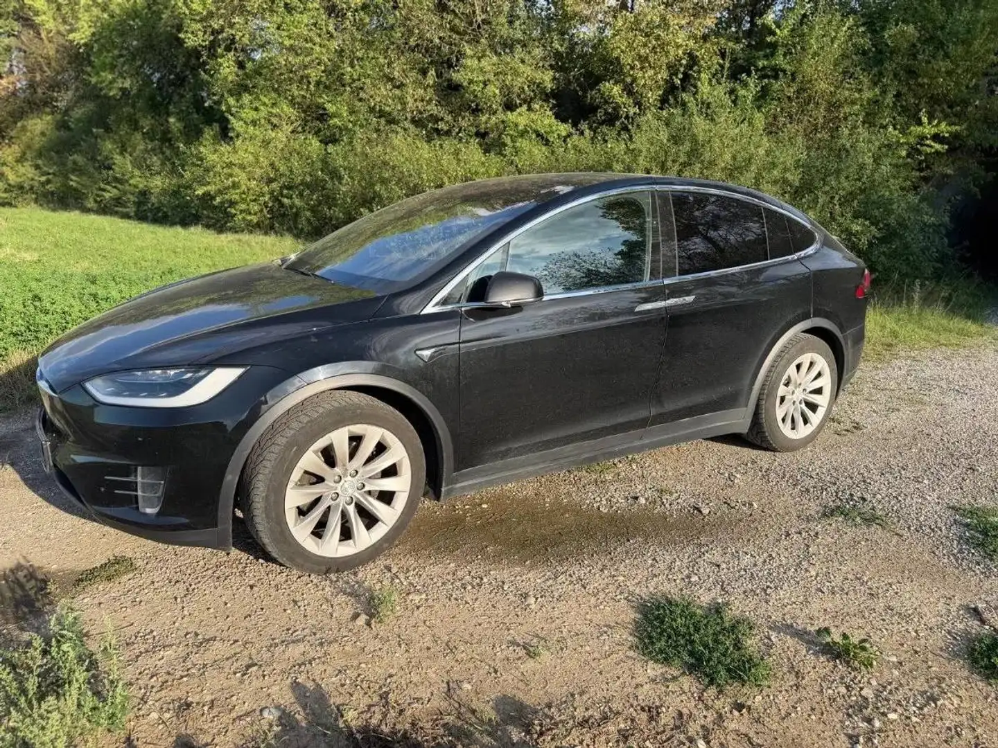 Tesla Model X Model X 75D Allradantrieb Schwarz - 1