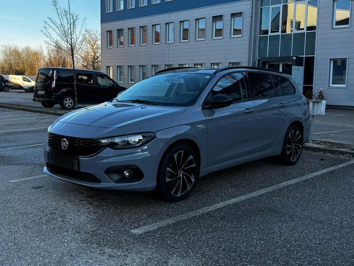 Fiat Tipo Tipo 1,6 MultiJet II 120 S-Design DDCT S-Design Grau - 1