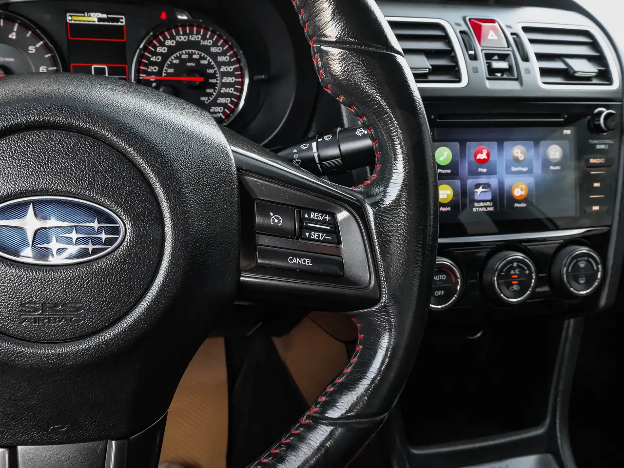 Subaru WRX снимка Subaru WRX