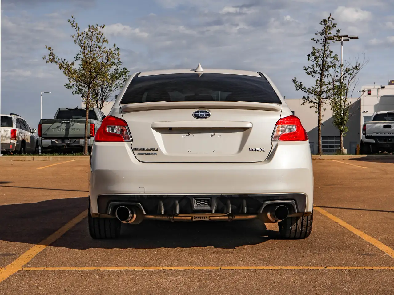 Subaru WRX снимка Subaru WRX