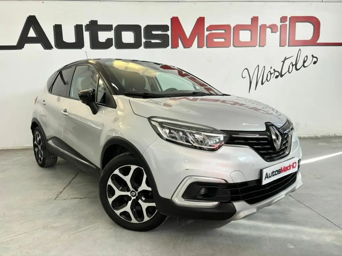 Renault Captur TCe Zen 67kW Šedá - 1