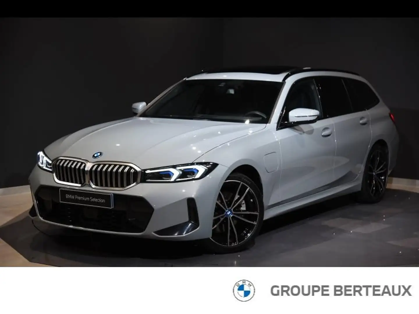 BMW 330 330eA 292ch M Sport Grau - 1