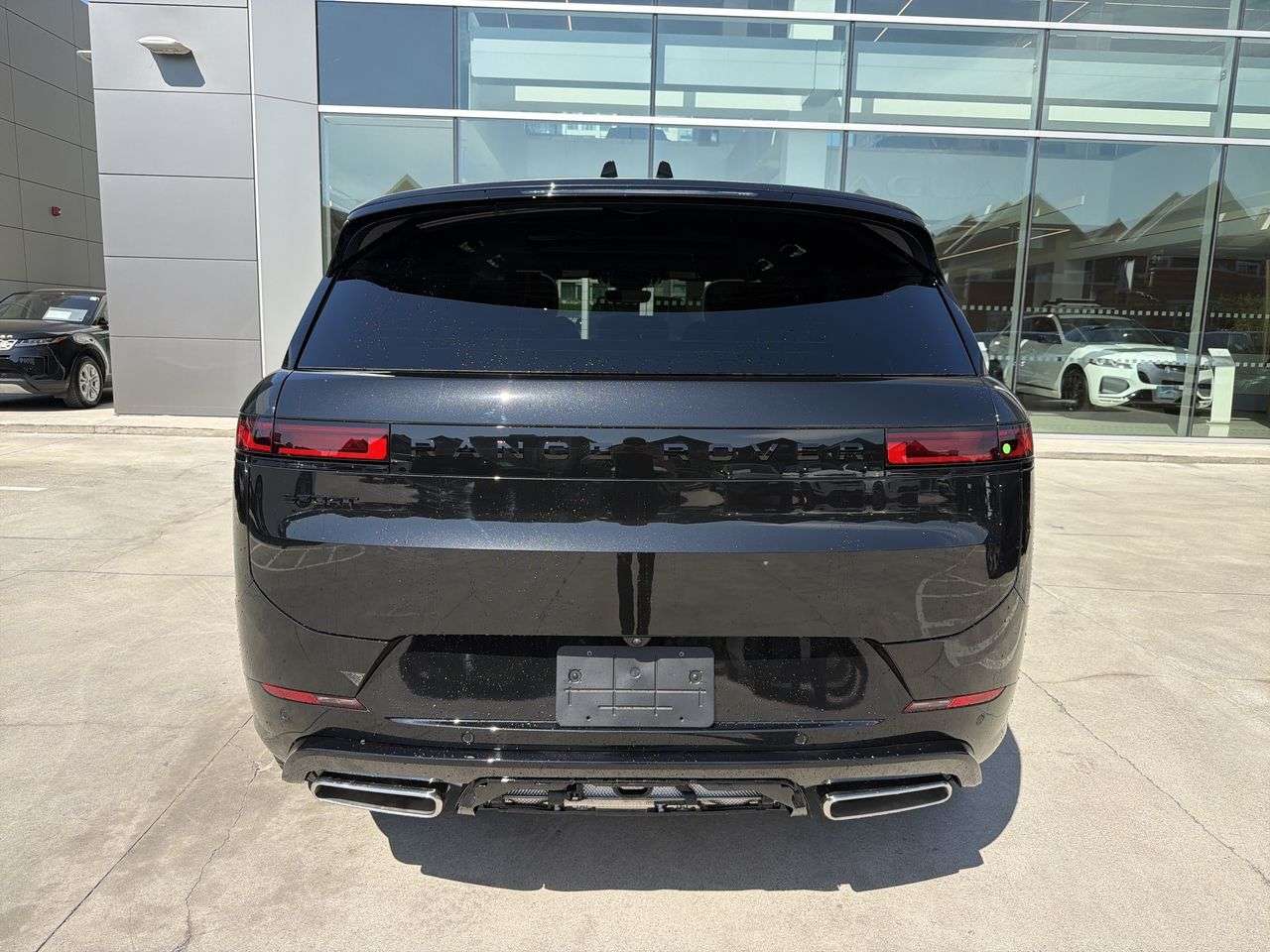 2026 Land Rover Range Rover Sport P400 Dynamic SE alt 4