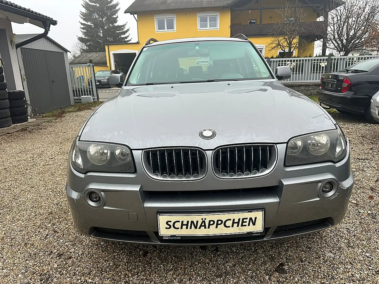 BMW X3 2,5i Österreich-Paket Aut. Grau - 2