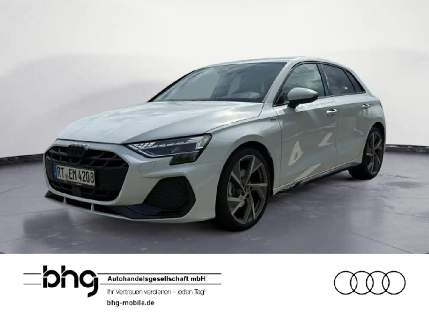 Audi A3 S line 35 TFSI 110(150 ) kW(PS) S t Weiß - 1