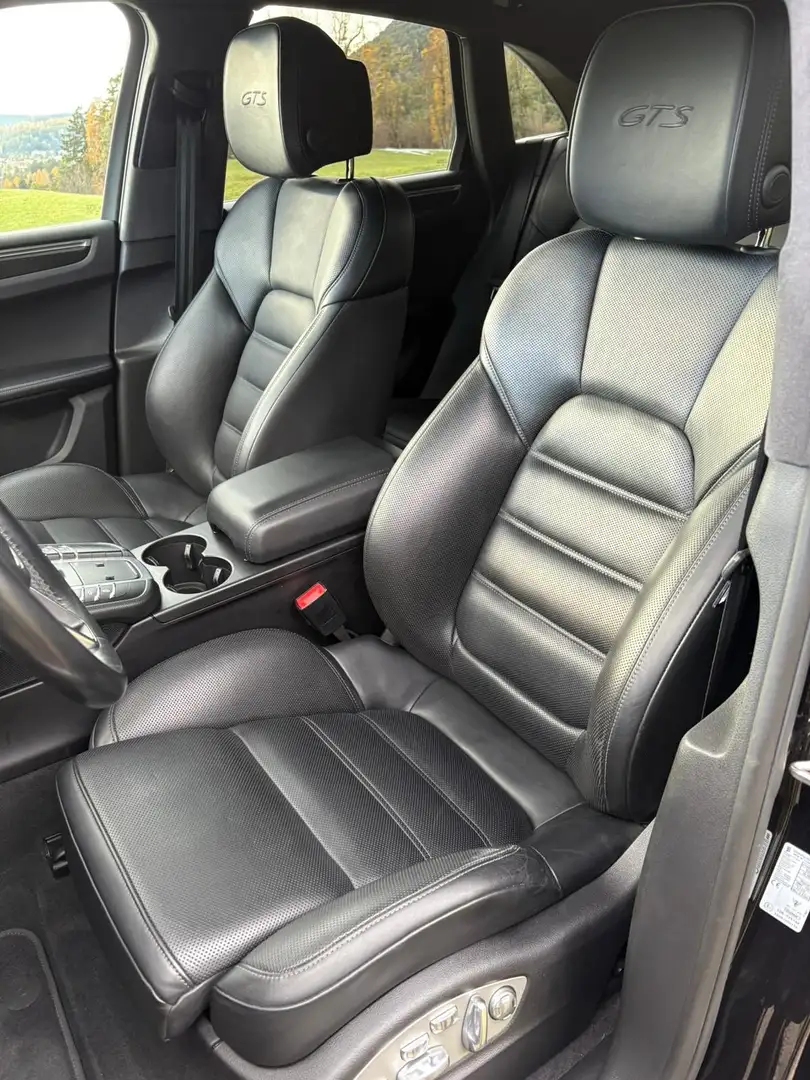 Porsche Macan Macan GTS GTS Schwarz - 2