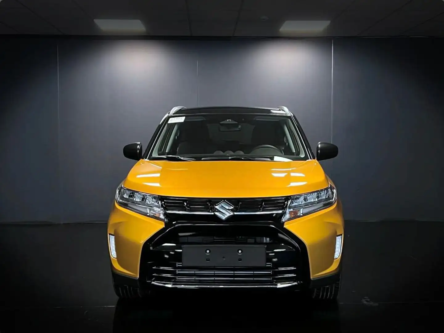 Suzuki Vitara 1.4 Hybrid 4WD AllGrip Cool+ NUOVO RESTYLING Giallo - 2