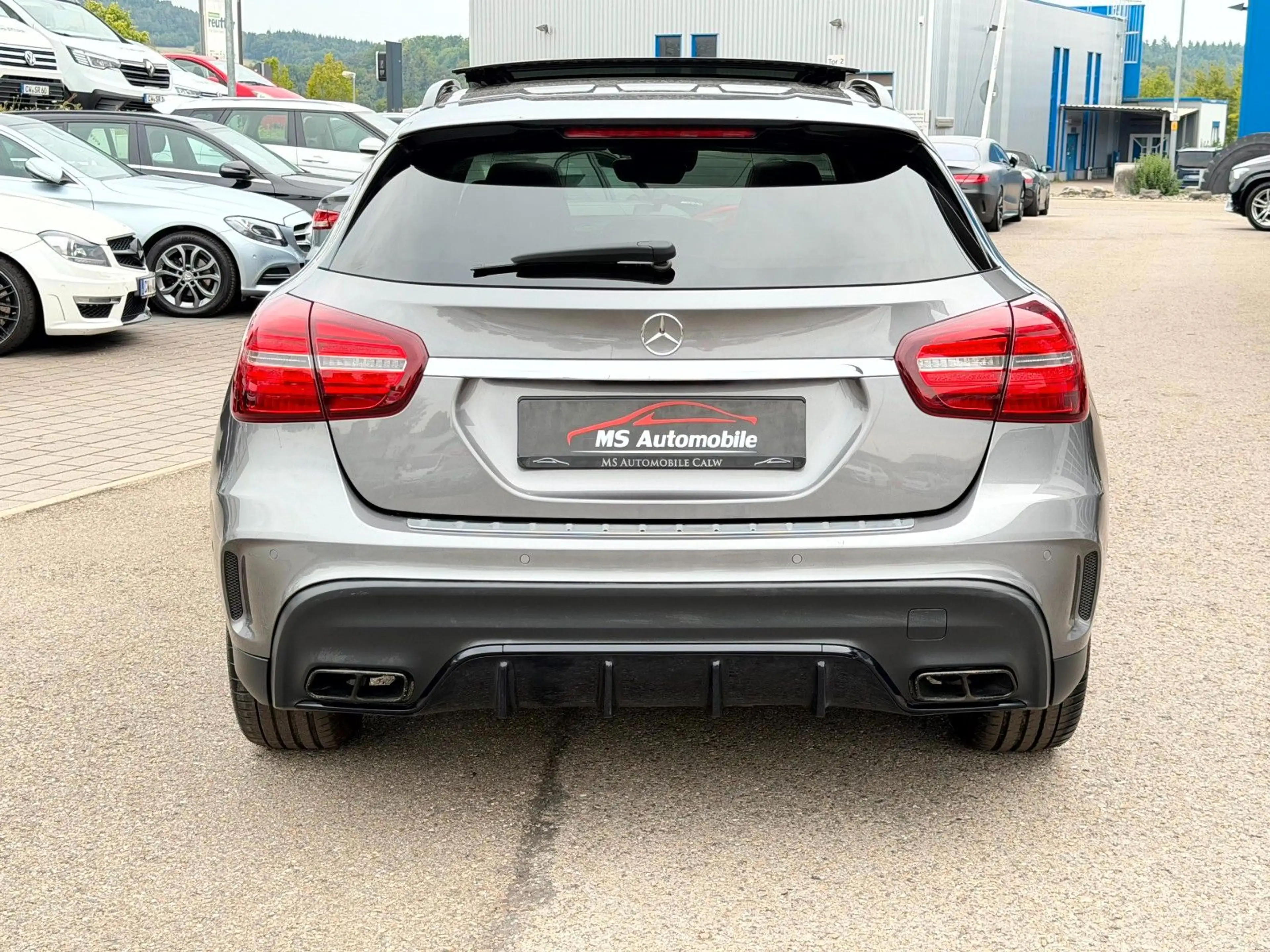 Mercedes-Benz GLA 45 AMG 4Matic LED_Pano_Kamera_Memory_2.Hand — photo 6