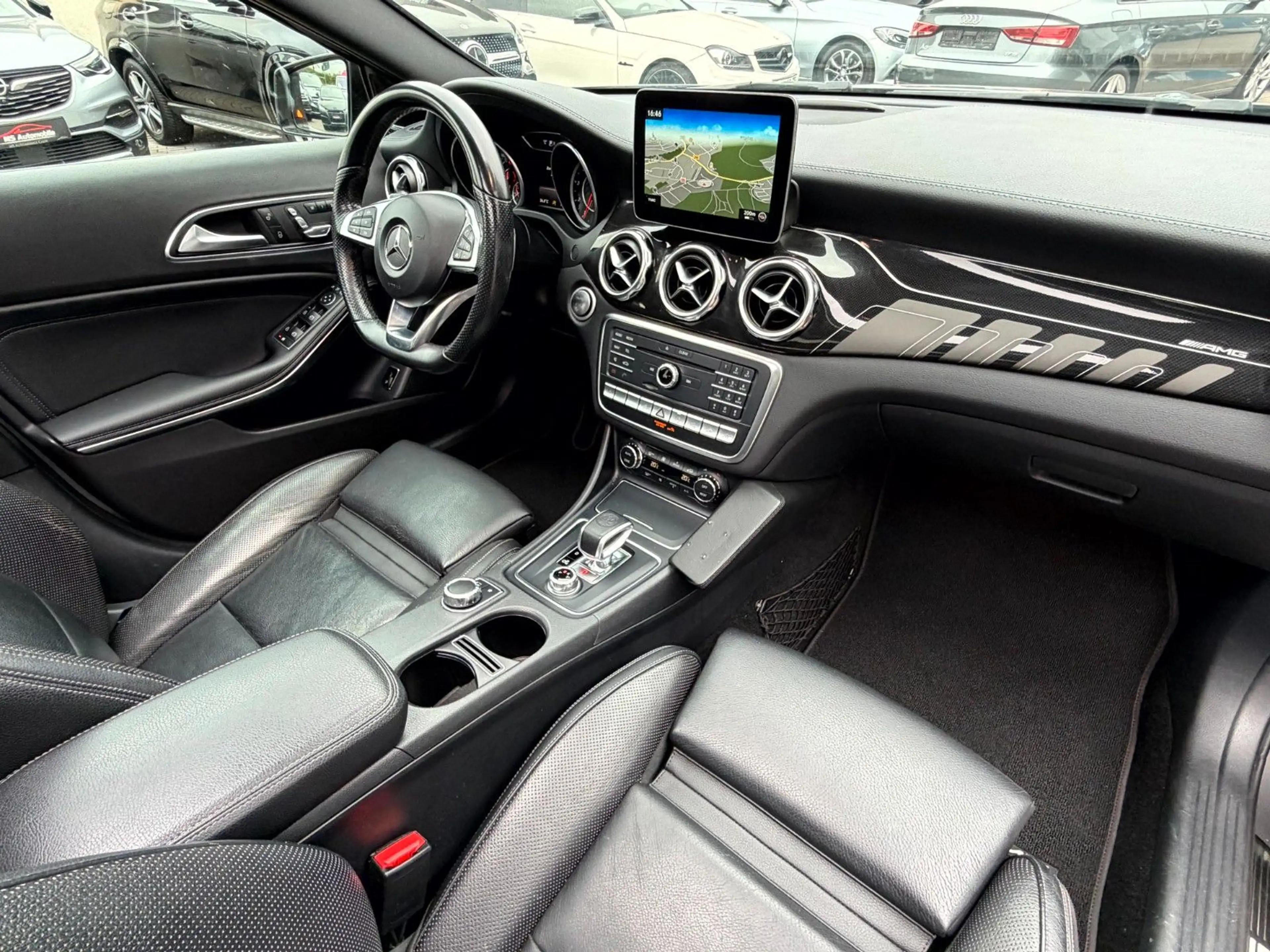 Mercedes-Benz GLA 45 AMG 4Matic LED_Pano_Kamera_Memory_2.Hand — photo 14