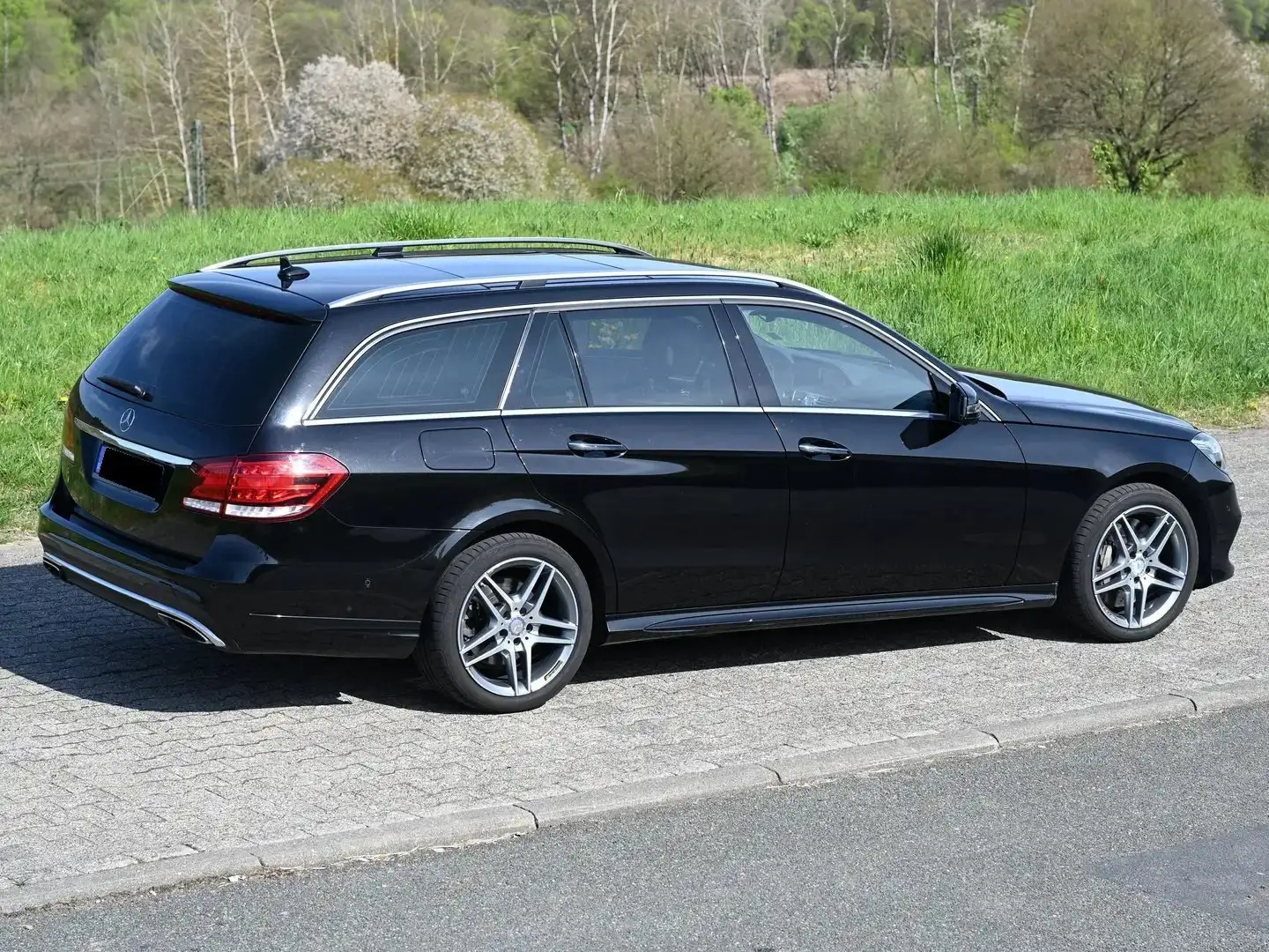 Mercedes-Benz E 500 E 500 T 4Matic 7G-TRONIC Avantgarde Noir - 2