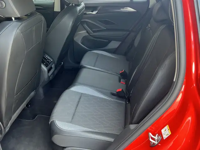Volkswagen Tiguan view 11