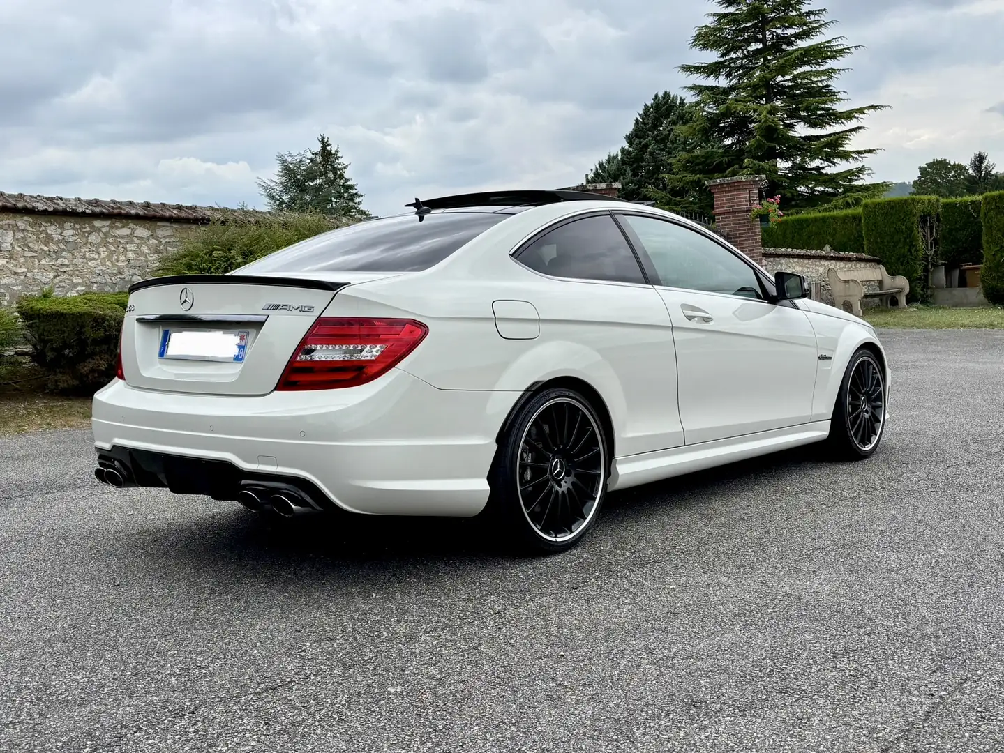 Mercedes-Benz C 63 AMG ETAT PROCHE DU NEUF Bianco - 2