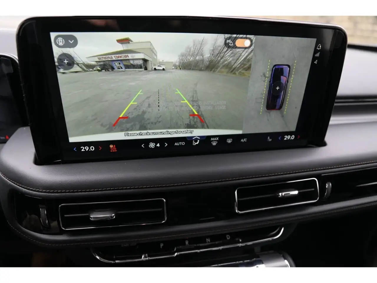 Lincoln Aviator снимка Lincoln Aviator