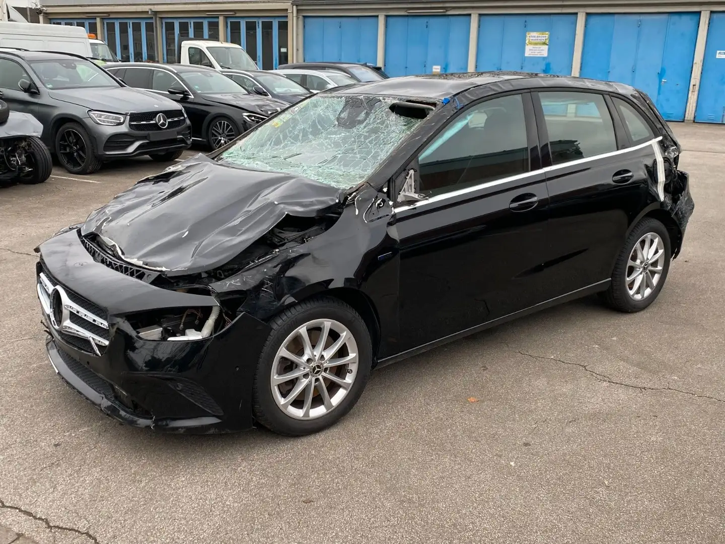 Mercedes-Benz B 250 e DCT *Distronic*MBUX*LED*Rückfahrkamera* Schwarz - 1