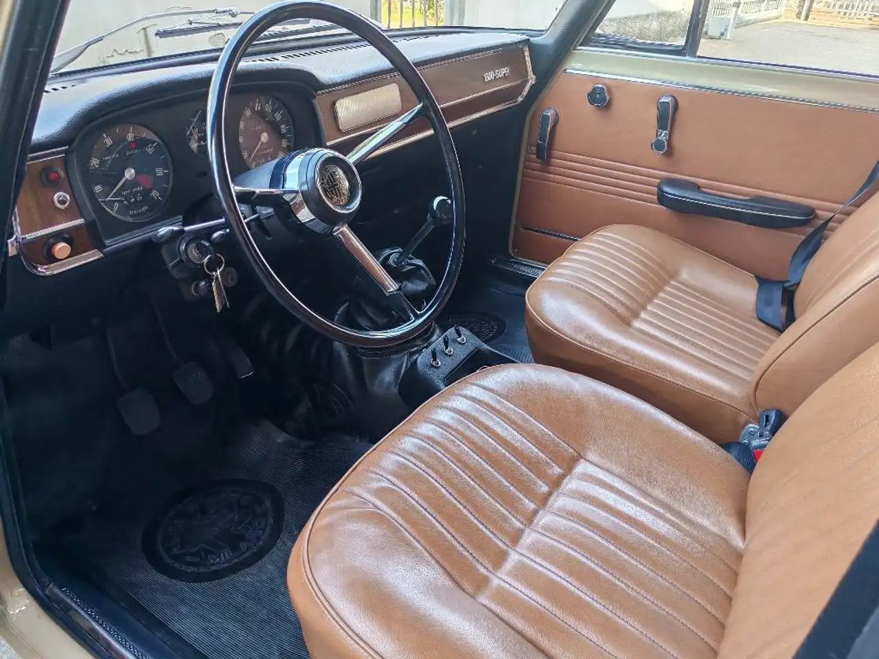 Alfa Romeo Giulia Super 1.300, foto 8