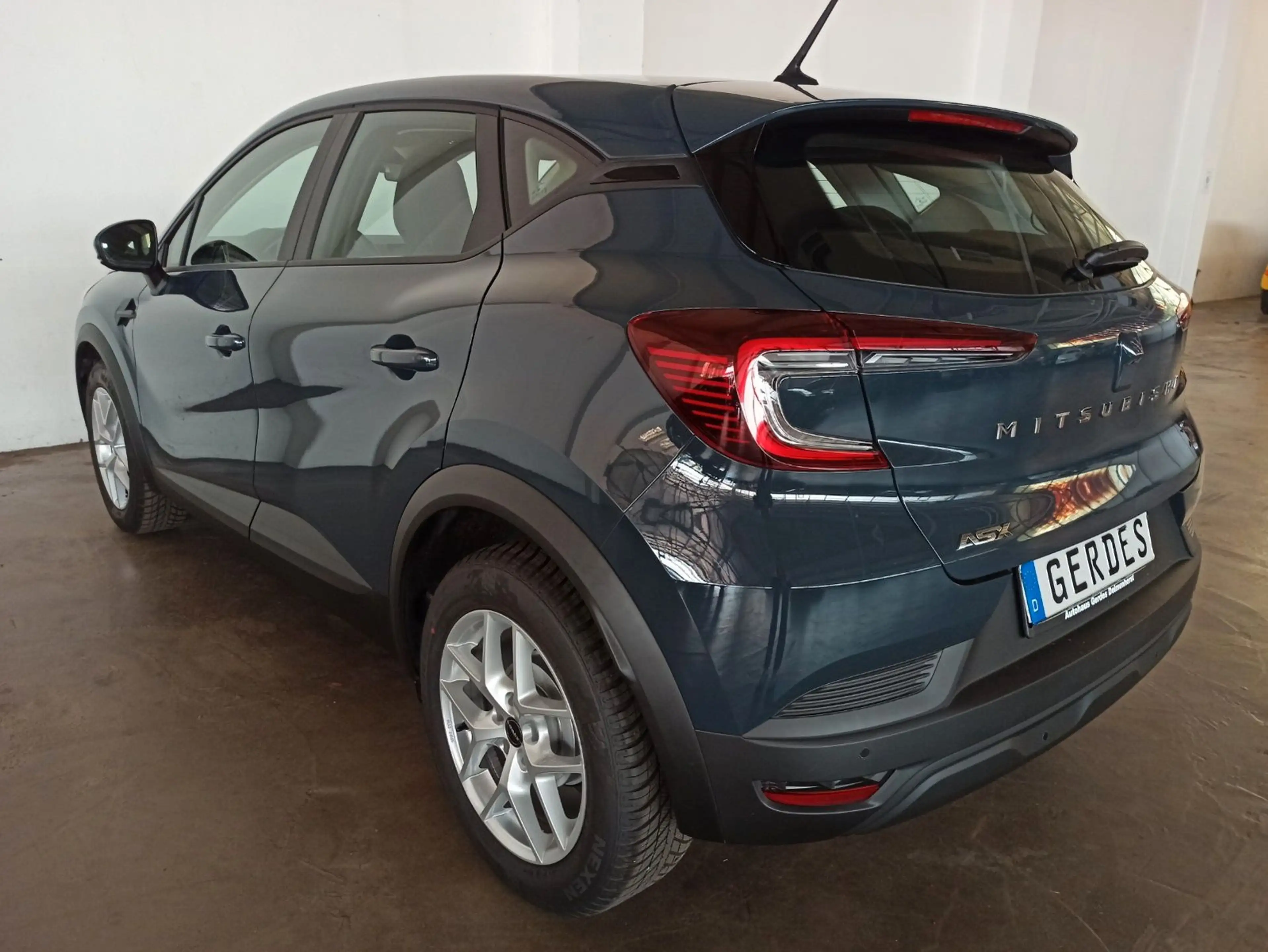 Mitsubishi ASX Basis 1.0 T EU6d — photo 10