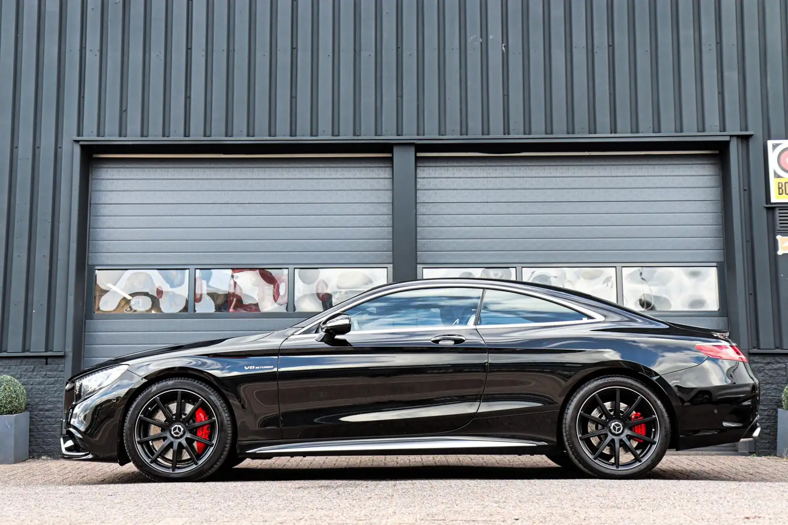 Mercedes-Benz S 63 AMG Coupé V8 4Matic /SWAROVSKI-LED/PANODAK/BURMESTER/M Zwart - 2