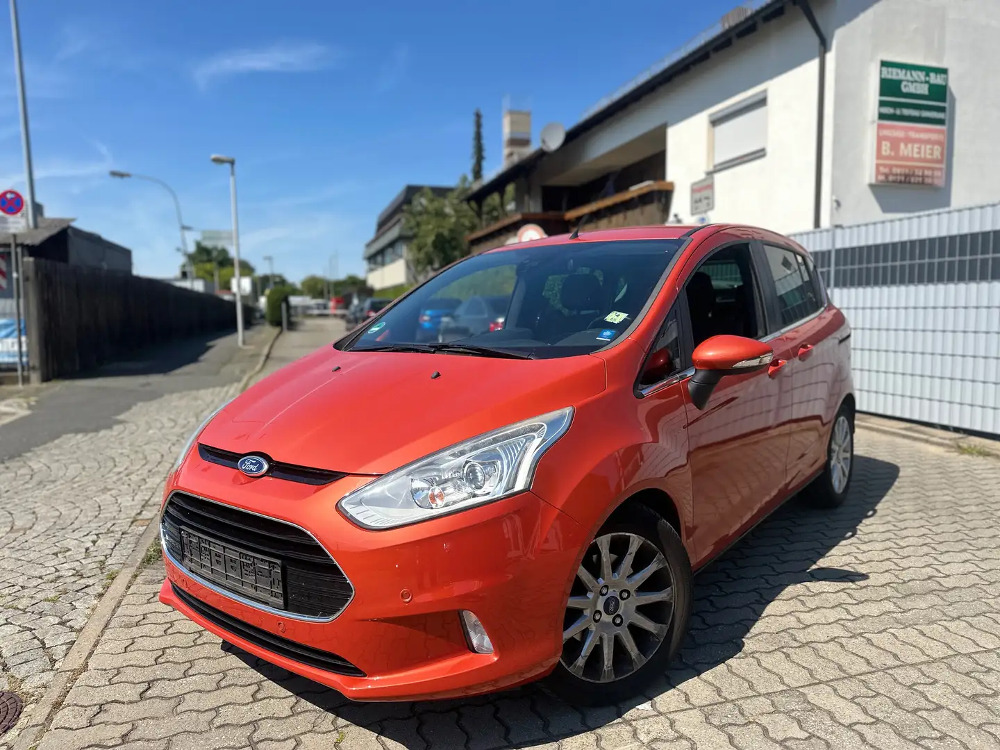 Ford B-Max Titanium*Navi*SZH*Klimaauto*PDC*Klimaauto* Orange - 1