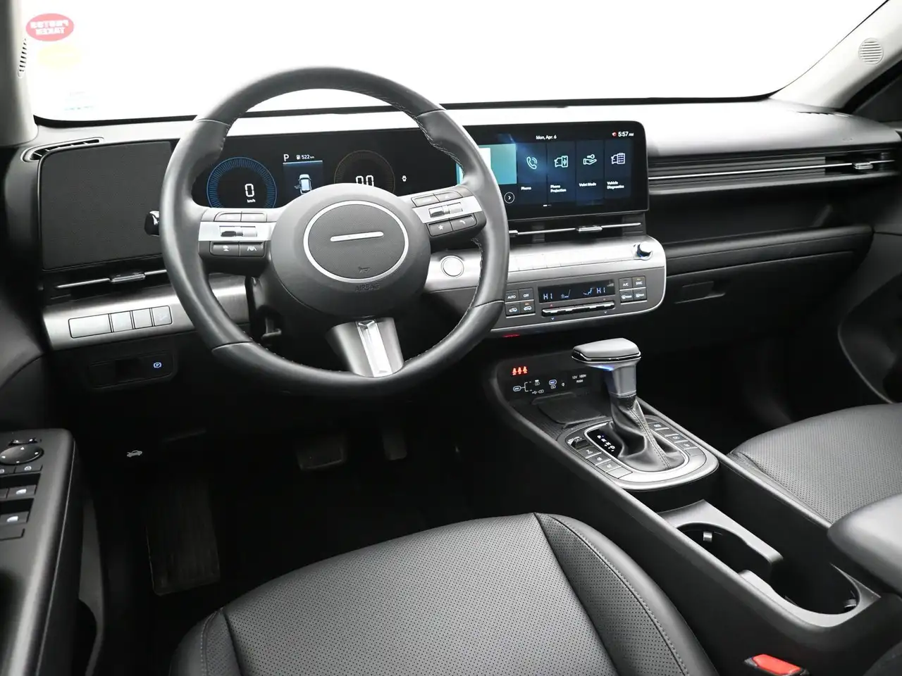Hyundai KONA photo Hyundai KONA