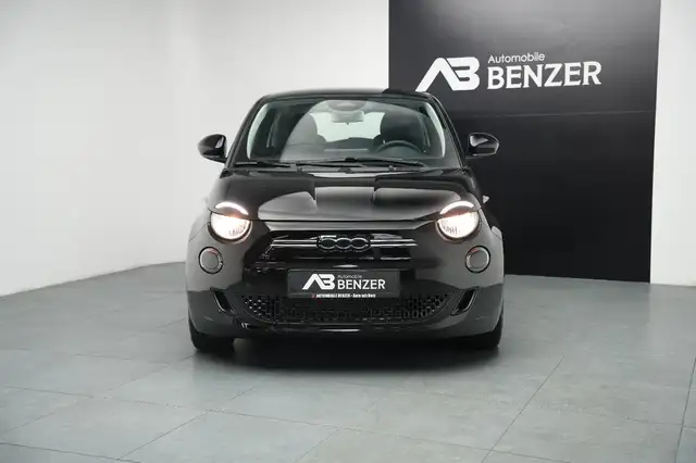 Fiat 500 view 4