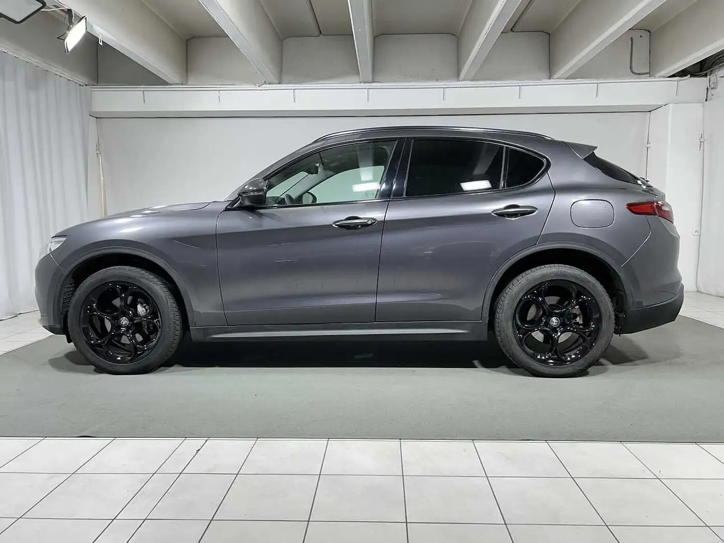 Alfa Romeo Stelvio 2.0 Turbo 200 CV AT8 Q4 B-Tech Gris - 2