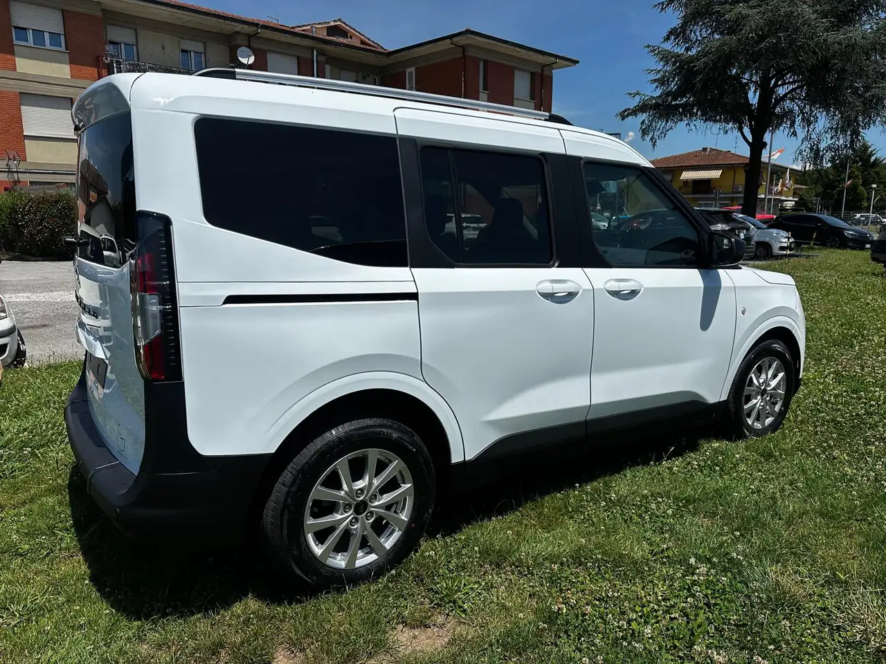 Ford Tourneo Courier 2026