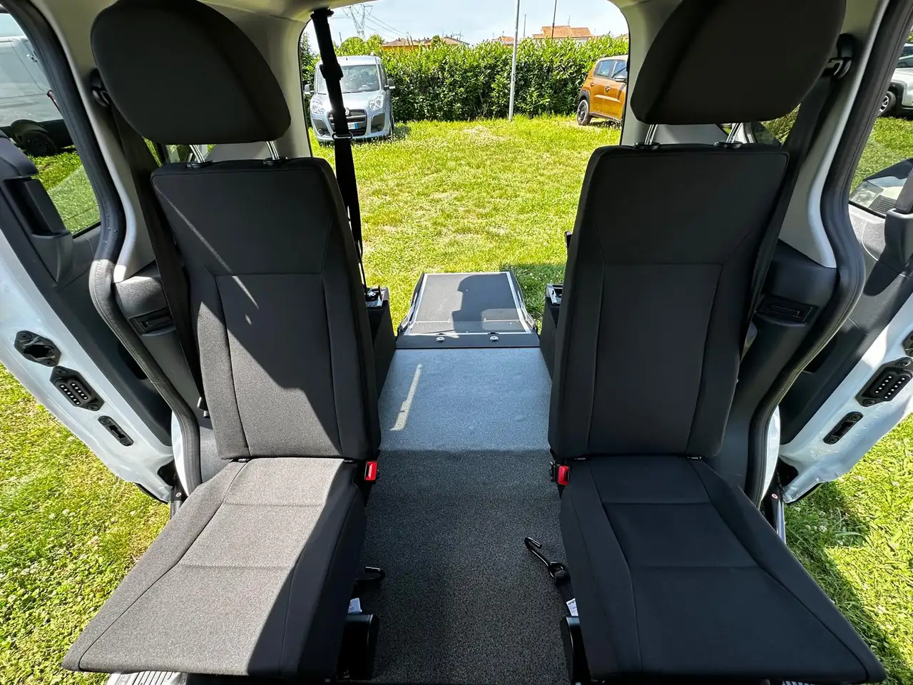 Ford Tourneo Courier 2026 — фото 14