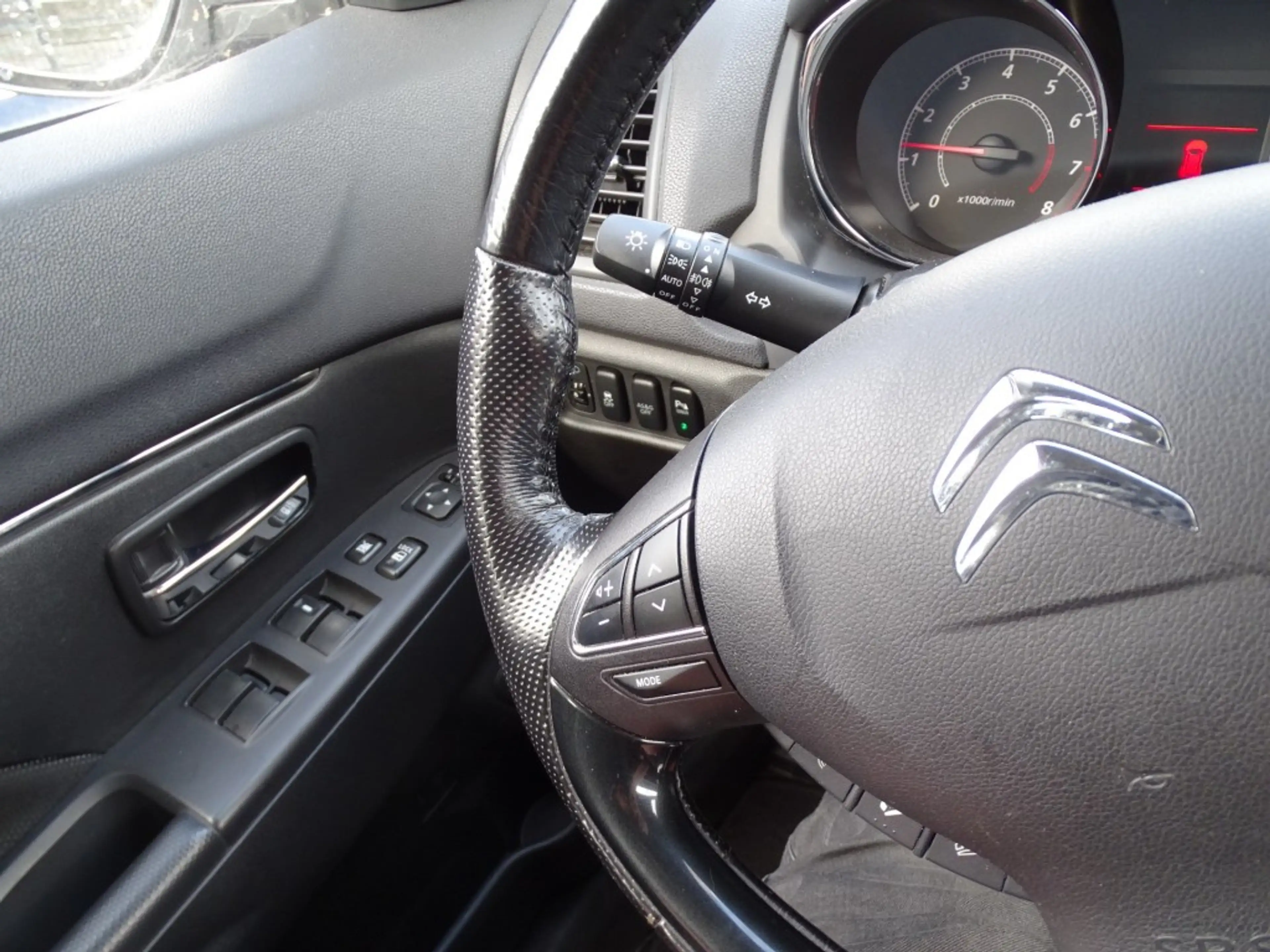 Citroen C4 C4 Aircross 1.6 COLL-Navi-Media-Usb-clima-Pdc-Crui — photo 10
