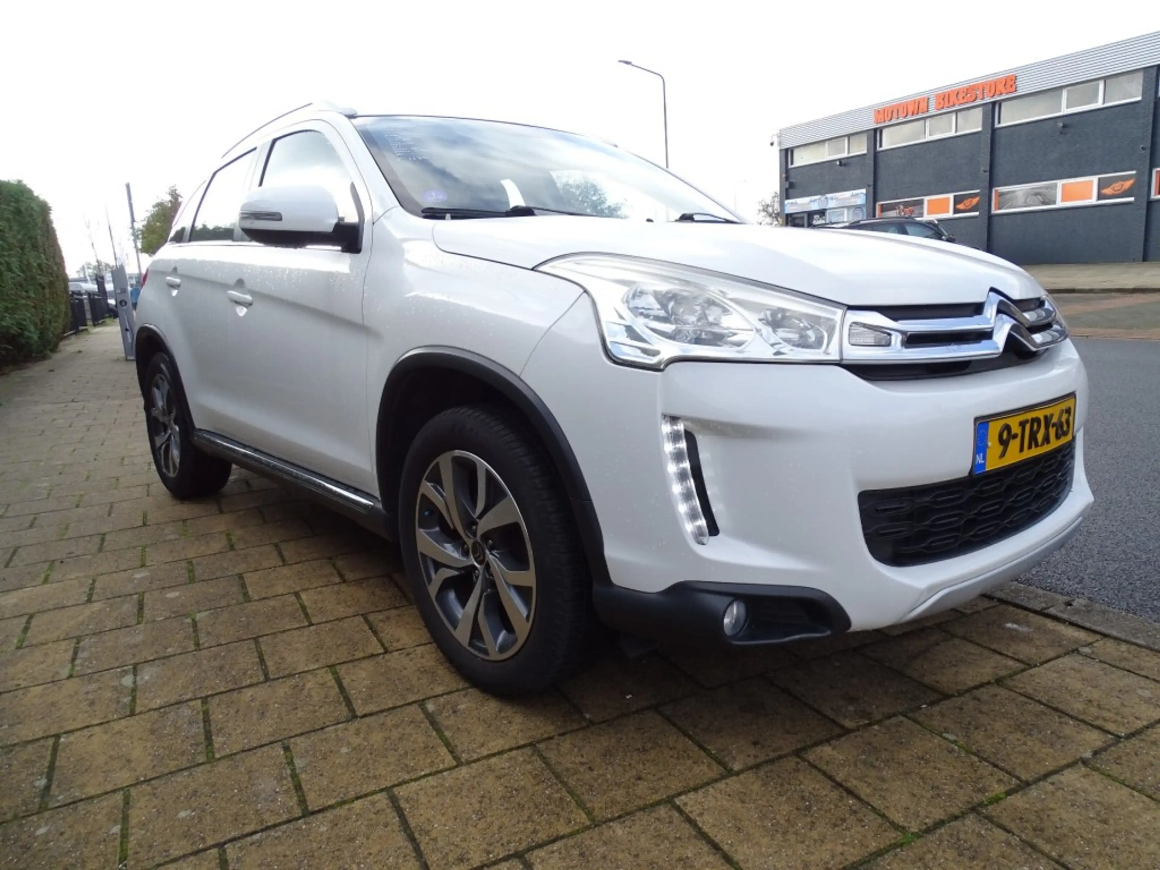 Citroen C4 C4 Aircross 1.6 COLL-Navi-Media-Usb-clima-Pdc-Crui — photo 4