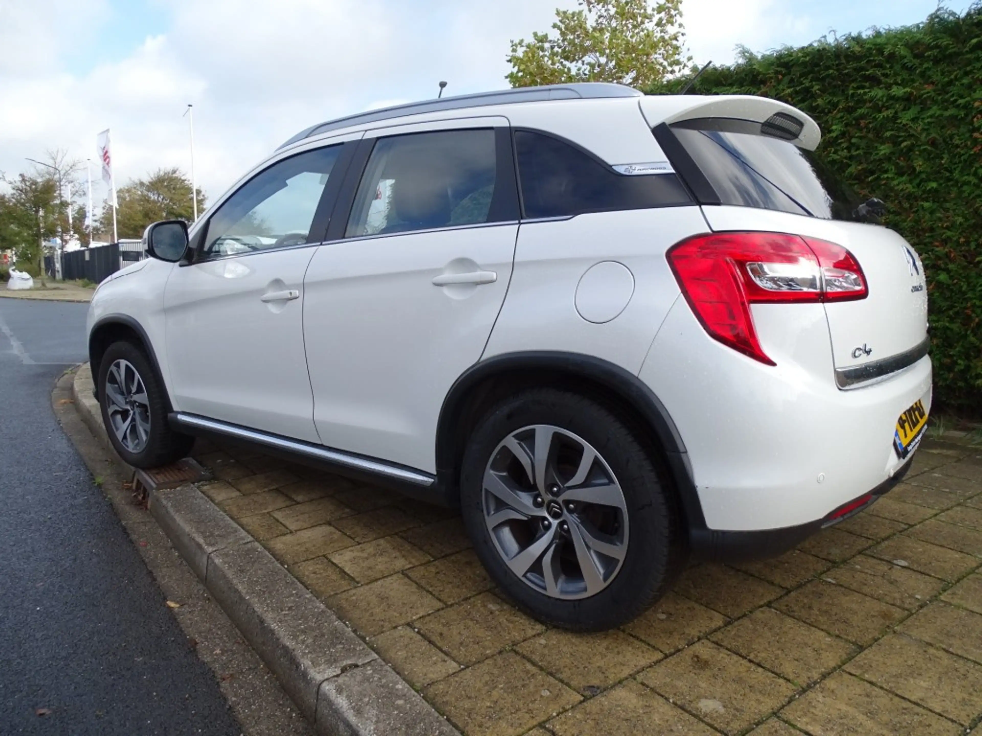 Citroen C4 C4 Aircross 1.6 COLL-Navi-Media-Usb-clima-Pdc-Crui — photo 2