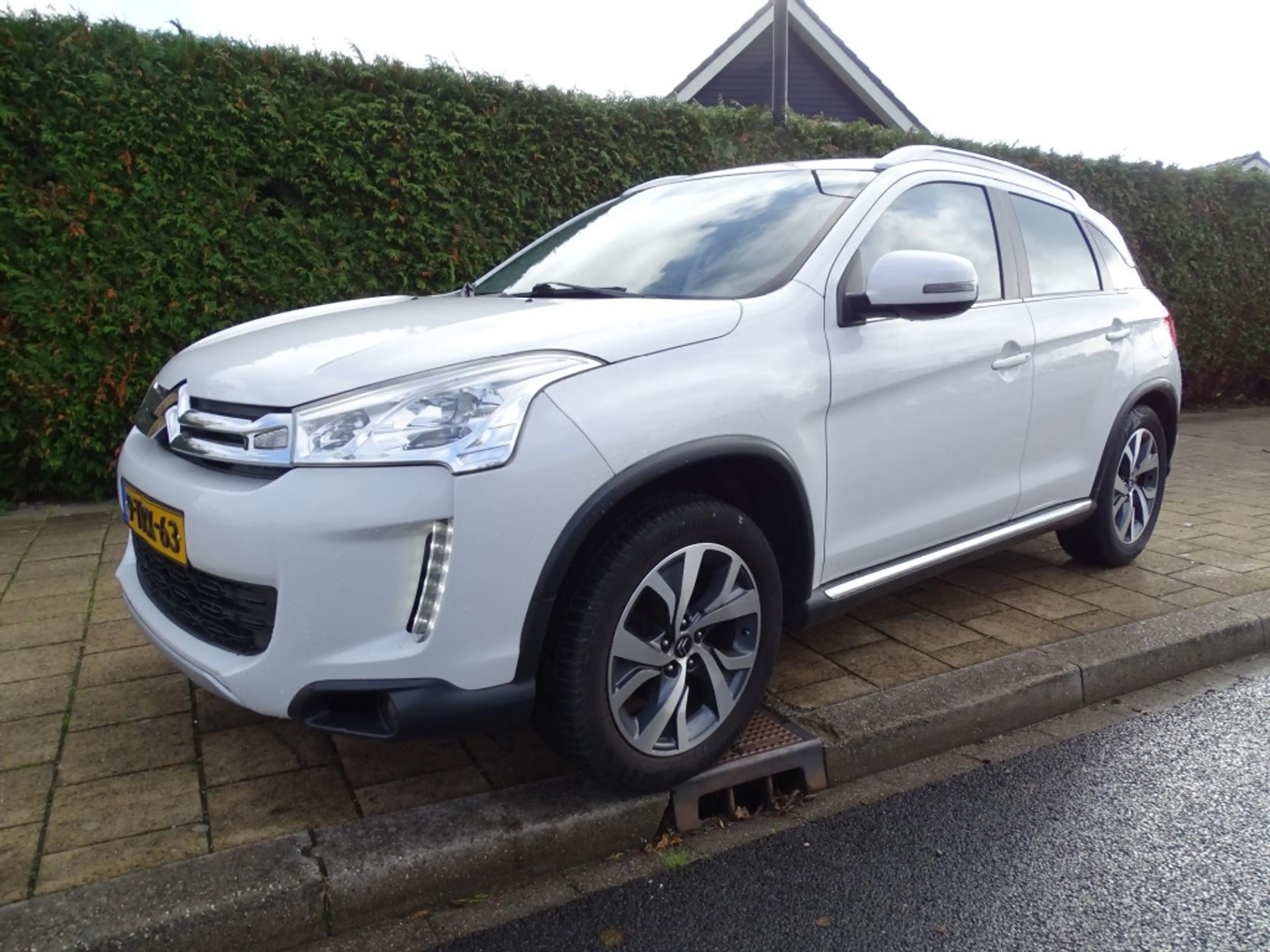 Citroen C4 C4 Aircross 1.6 COLL-Navi-Media-Usb-clima-Pdc-Crui