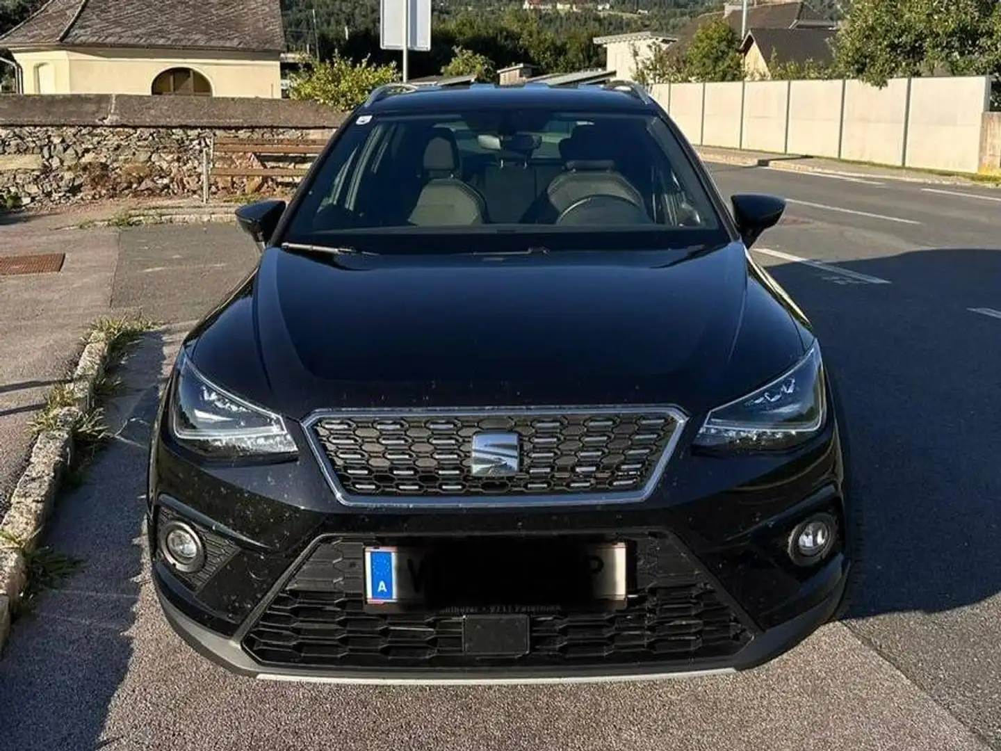 SEAT Arona Arona 1,0 Eco TSI Xcellence Schwarz - 1