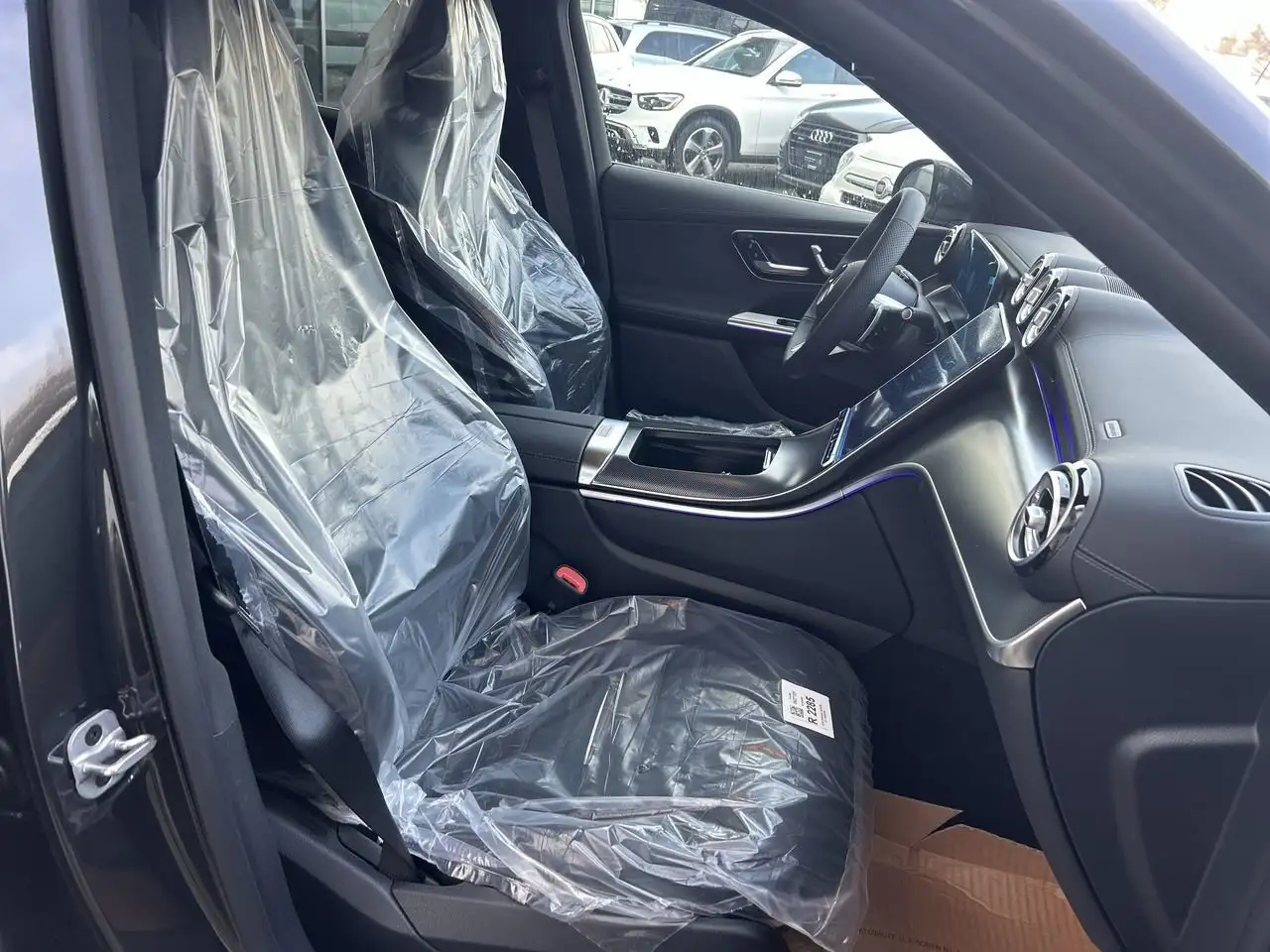 Mercedes-Benz GLC снимка Mercedes-Benz GLC