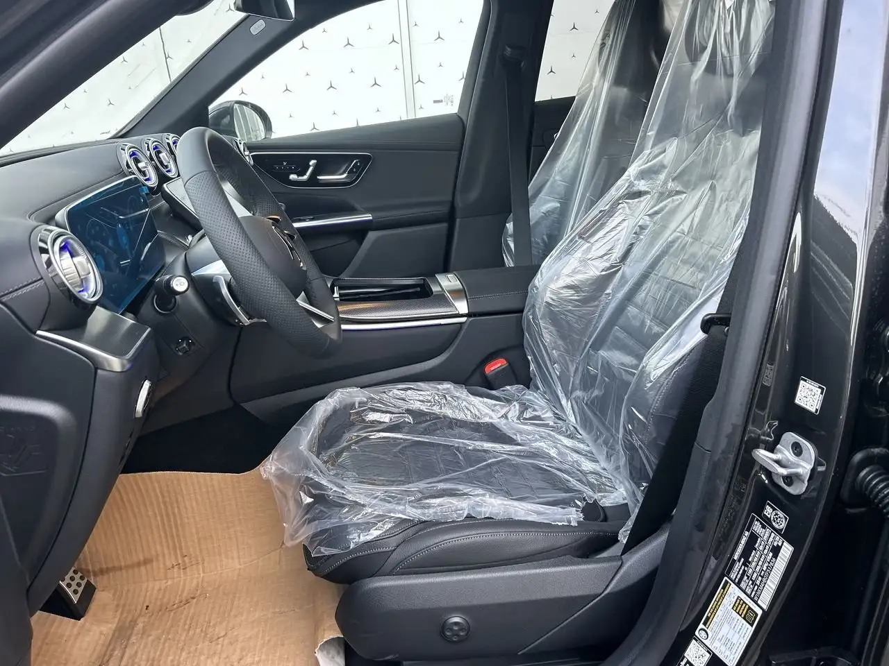 Mercedes-Benz GLC снимка Mercedes-Benz GLC