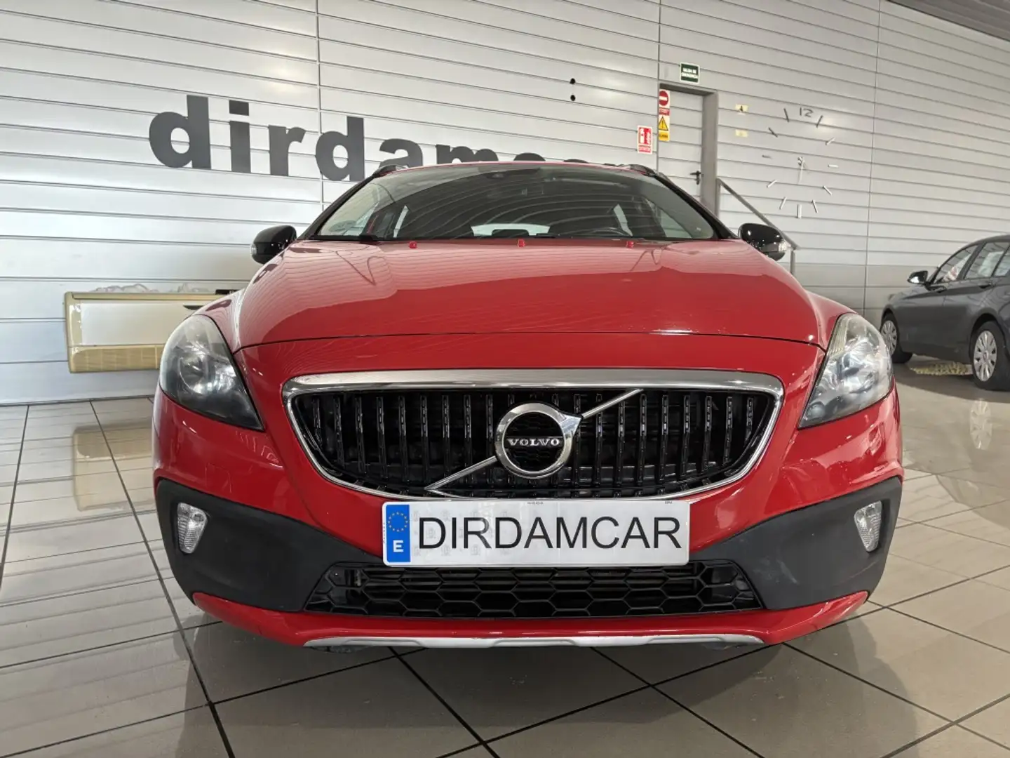 Volvo V40 Cross Country D3 150 Rojo - 2