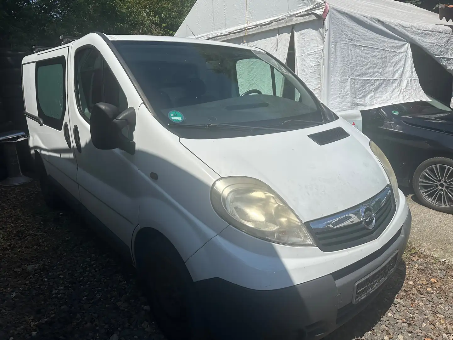 Opel Vivaro 2.5 CDTI L2H1 (Tecshift) Easytronic Blanc - 1