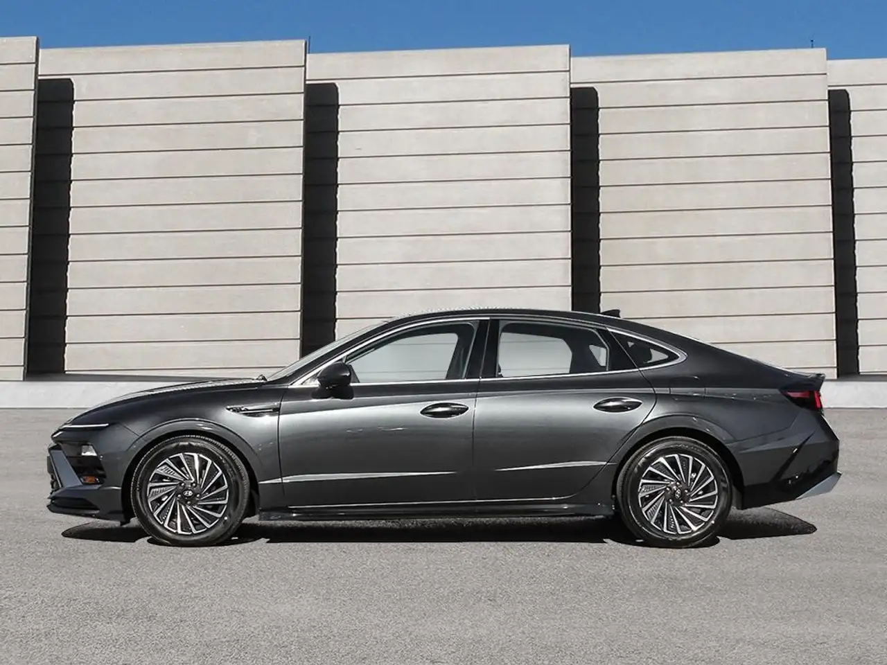Hyundai SONATA снимка Hyundai SONATA