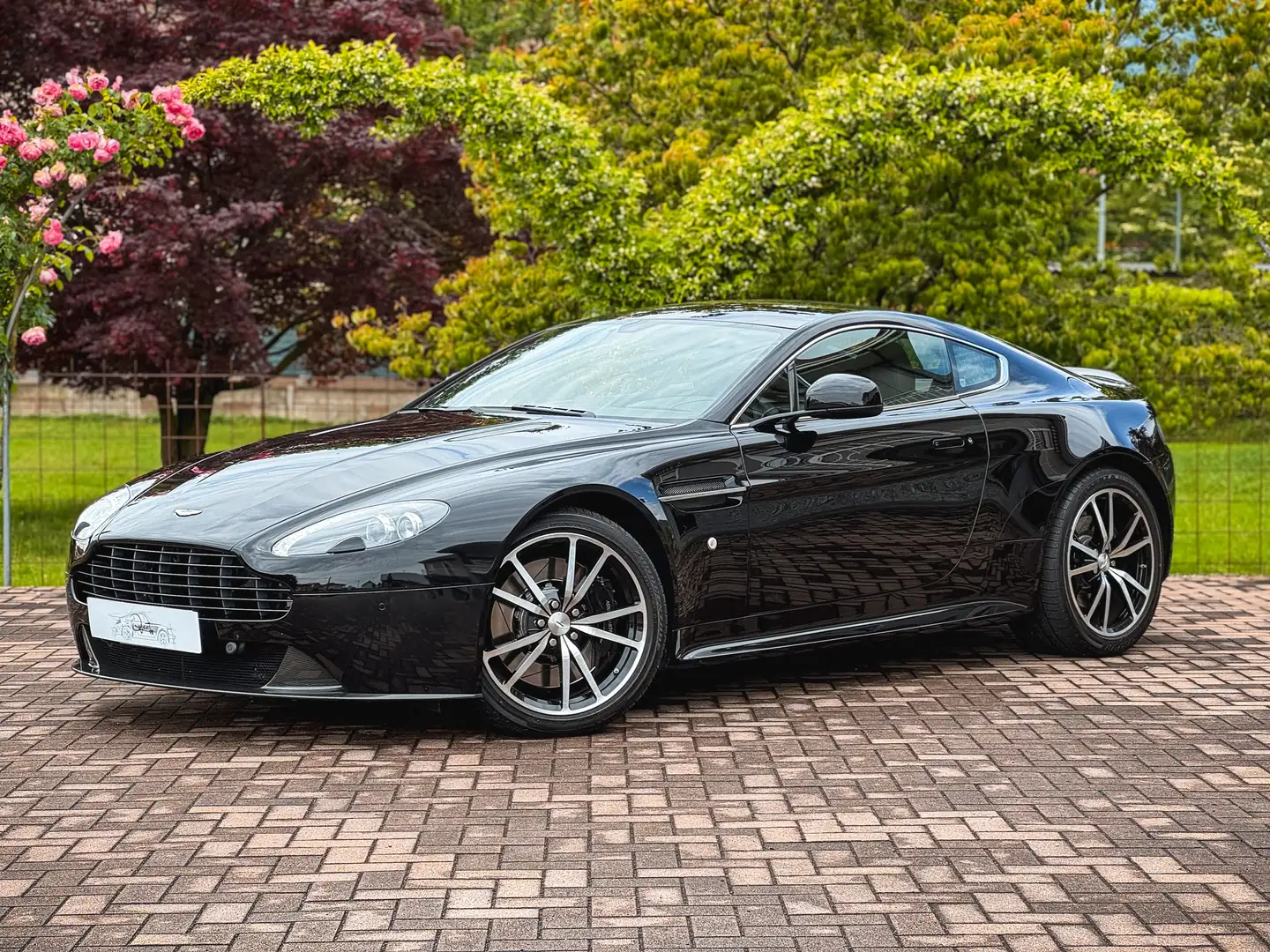 Aston Martin Vantage Vantage S Coupe 4.7 V8 SP10 sportshift Noir - 1