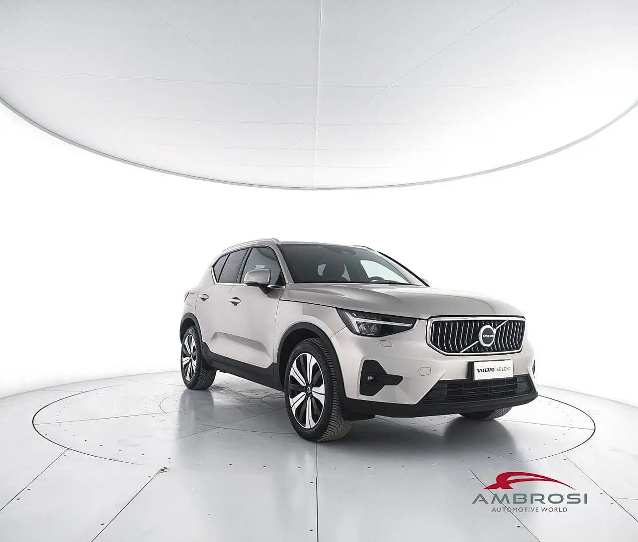 Volvo XC40 T5 Recharge Plug-in Hybrid Plus Bright auto Oro - 2