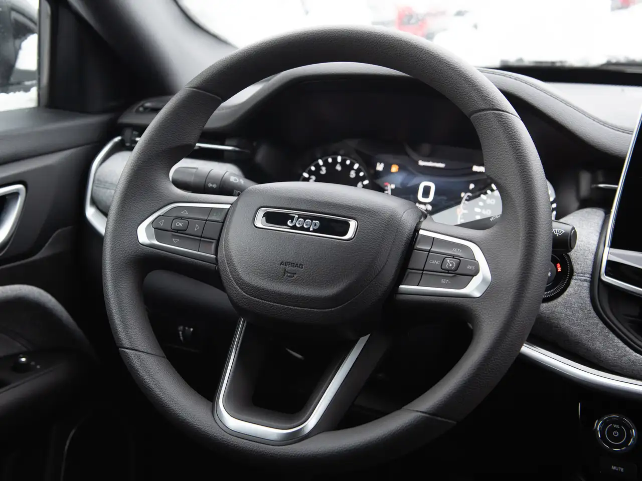Jeep Compass photo Jeep Compass